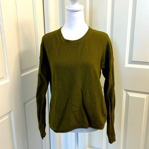 Madewell olive green sweater. Size small.